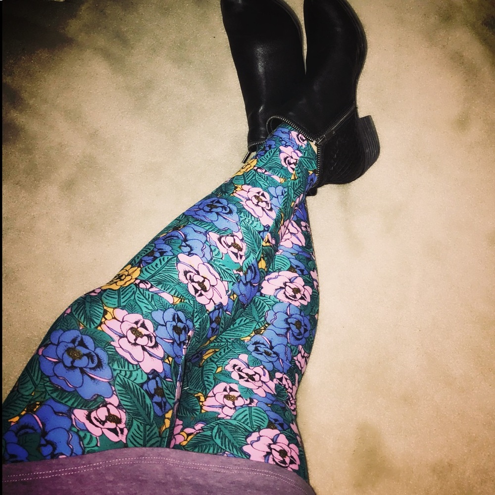 NEW: LuLaRoe OS Leggings 🌺 Floral Print